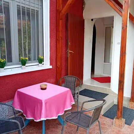 стела Apartment